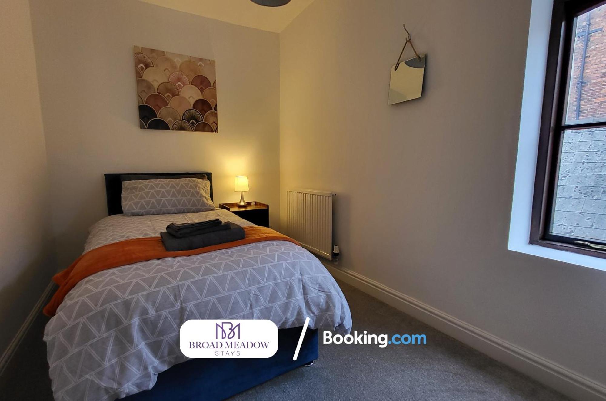 Last-Minute Offers L 3-Bed House By Broad Meadow Stays L Short Lets L Family, Business, Students L Lincoln L Parking Kültér fotó