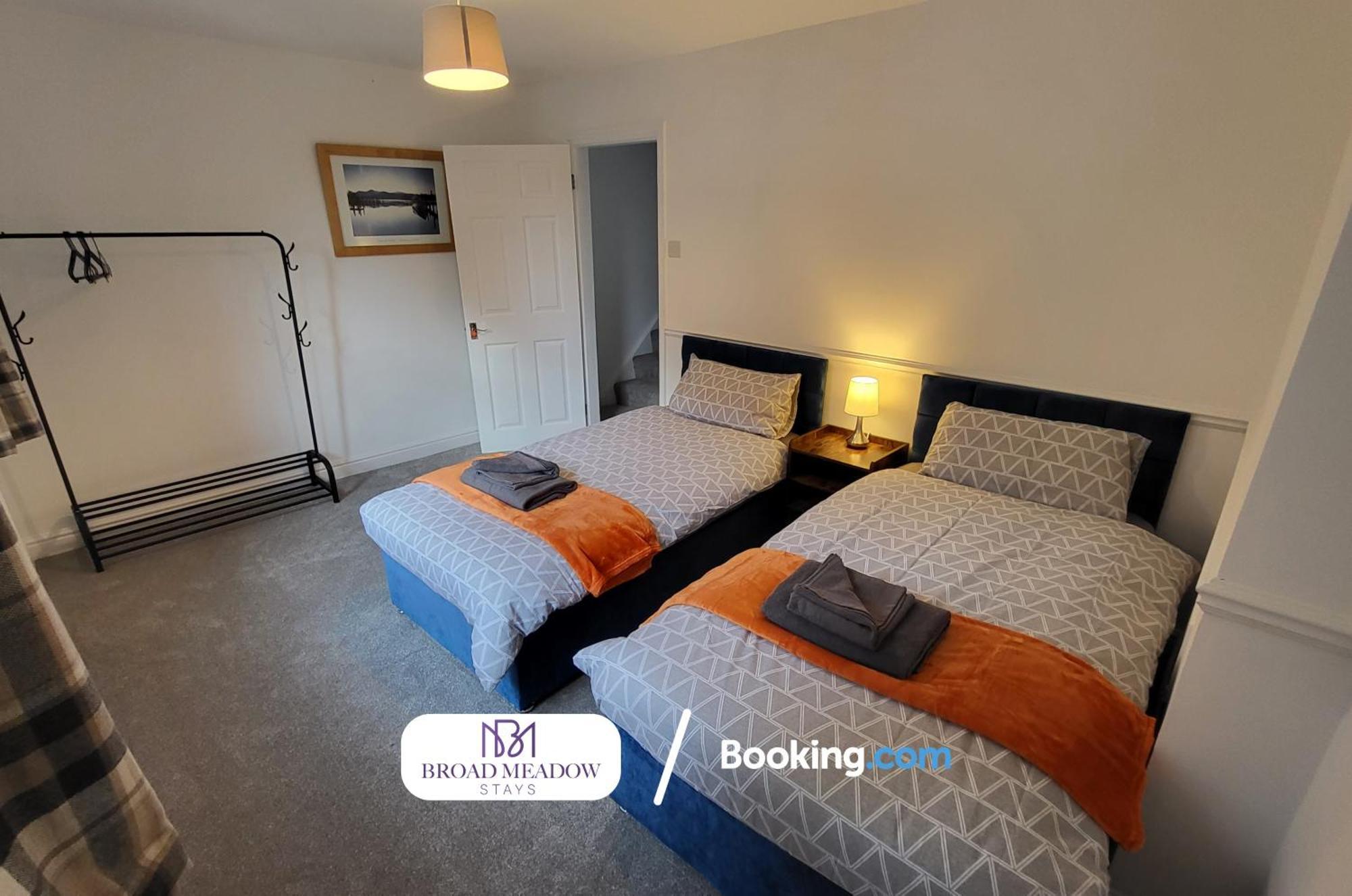 Last-Minute Offers L 3-Bed House By Broad Meadow Stays L Short Lets L Family, Business, Students L Lincoln L Parking Kültér fotó
